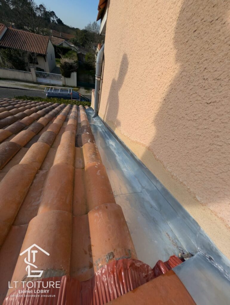 Zinguerie, Solin zinc, Chéneaux zinc